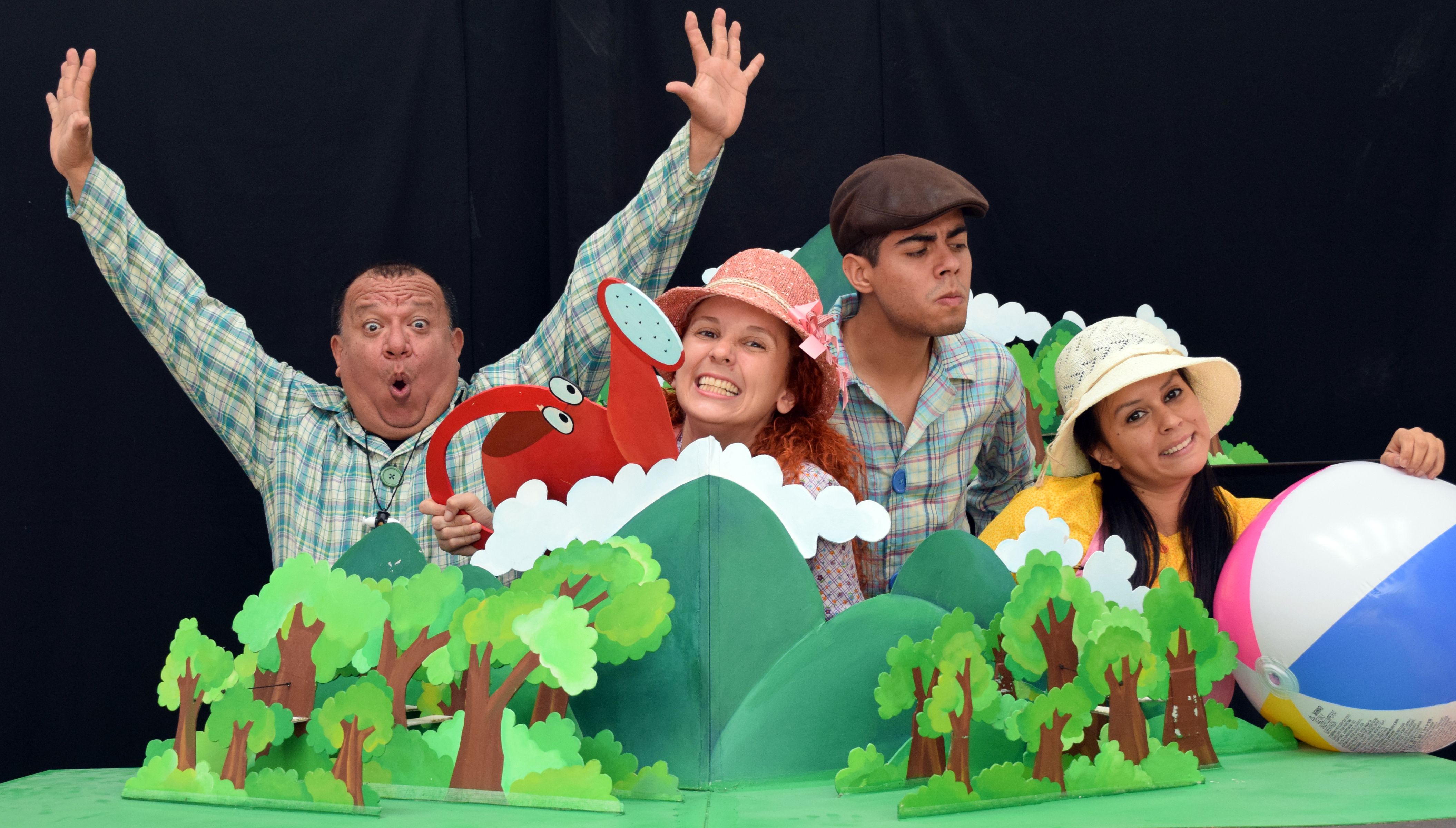 Chinchillete, Bandada y un baúl mágico: 3 obras de teatro para niños y niñas estos días