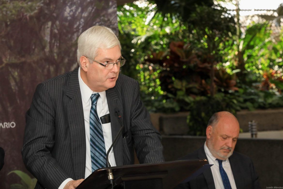 Remezón en Cancillería: Ministro Ventura y vicecanciller son trasladados