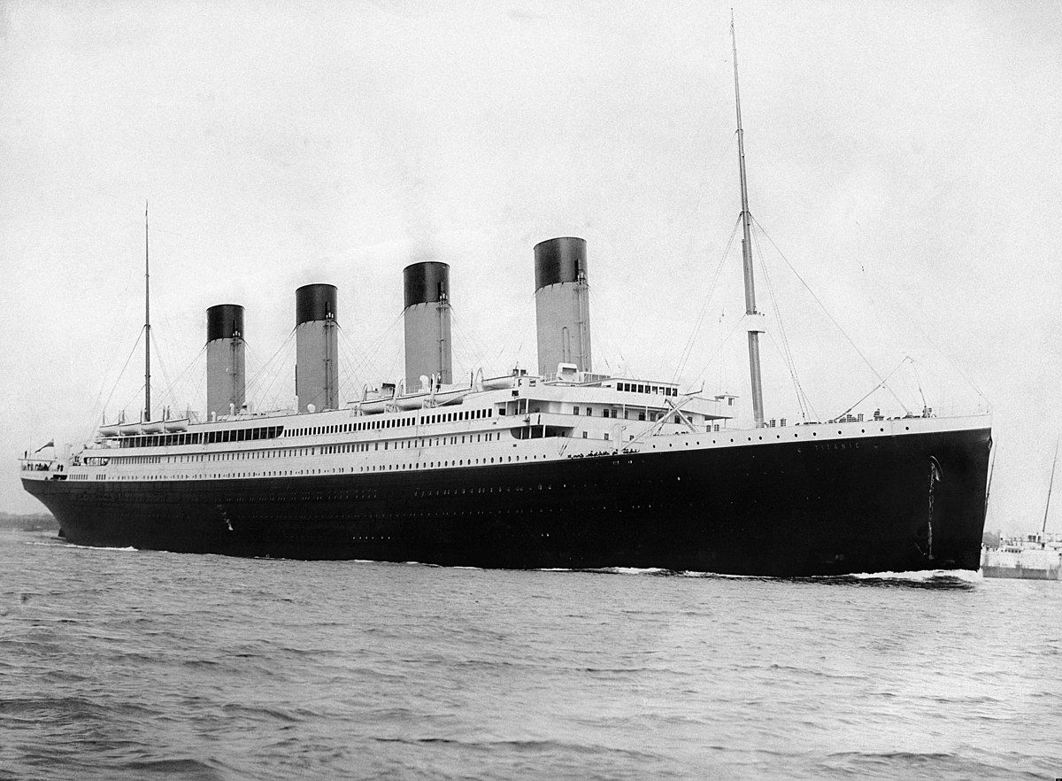Desaparece sumergible de turistas que visitaban las ruinas del Titanic