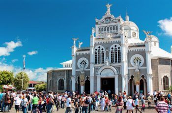 Iglesia Católica confronta al Gobierno: 3 voces con un mismo relato desde Nicoya a la Basílica de los Ángeles
