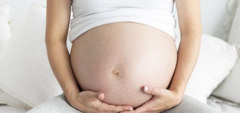 Costa Rica se mantiene en una meseta de nacimientos según nuevos datos del primer semestre 2026: casi 1 de cada 10 son madres menores de 20 años