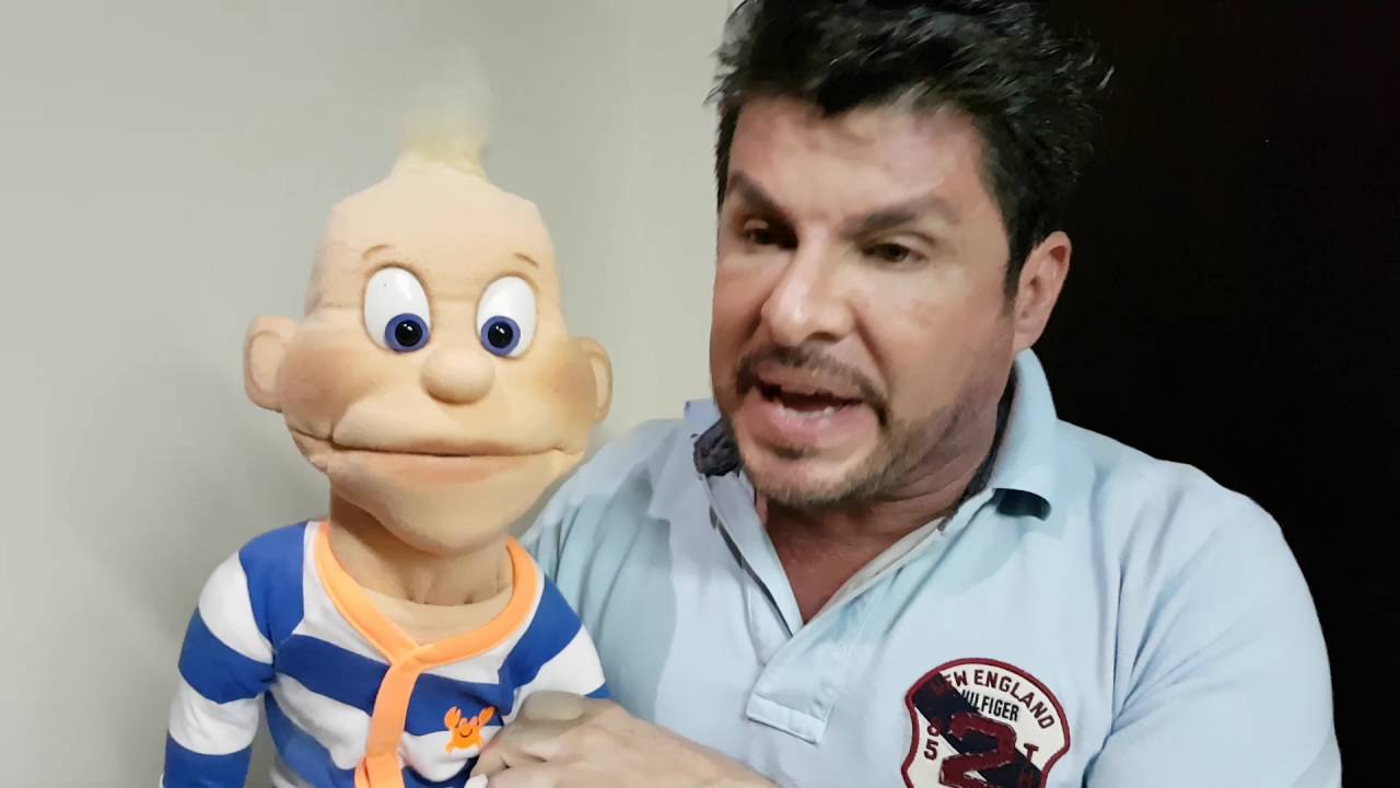 Ventrílocuo Miguel “Coco” Mora provoca indignación por rechazo de la mascarilla y arrogancia en video