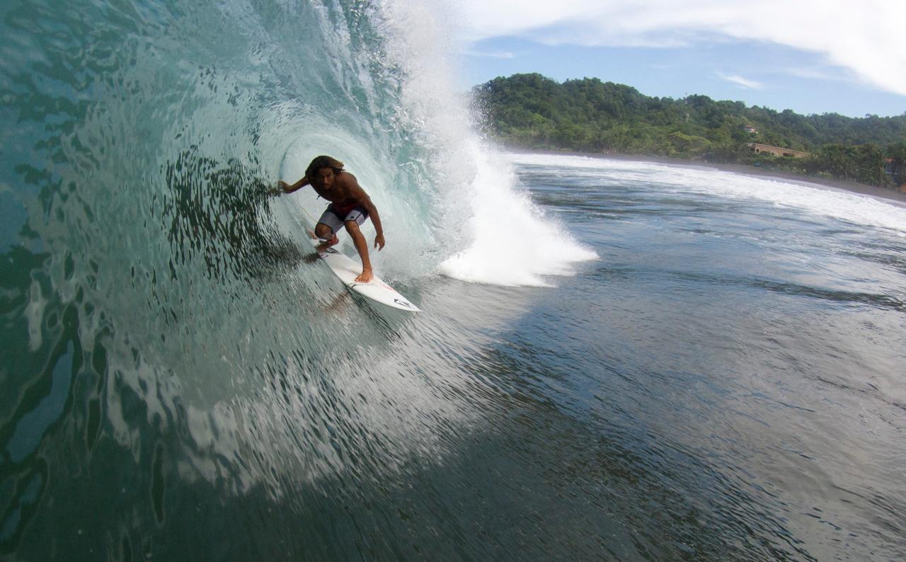 Playa Hermosa es declarada como la undécima “Reserva Mundial del Surf”