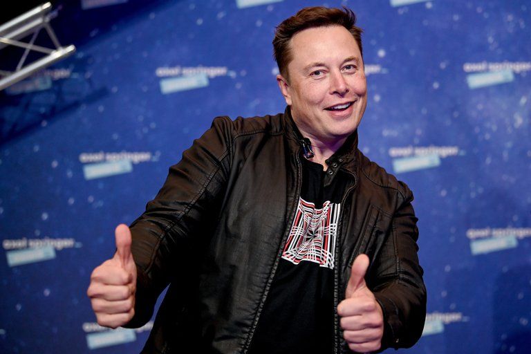 Elon Musk suspende compra de Twitter por el problema de las cuentas falsas que tiene la red
