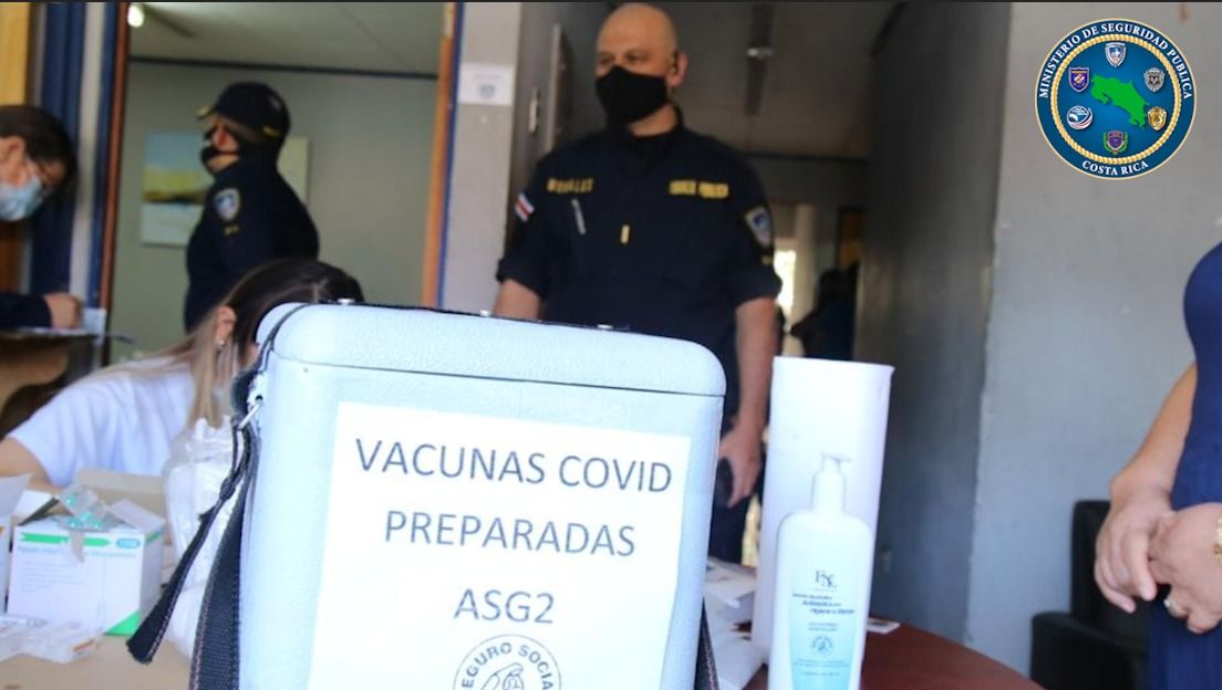 Casos Covid-19 aumentan: Faltan por empezar vacunación 180.395 mayores de 12 años