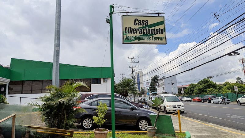 Balcon-verde-PLN Secretario General del PLN reacciona contra Gilbert Jiménez por supuestos ataques del precandidato contra ese partido