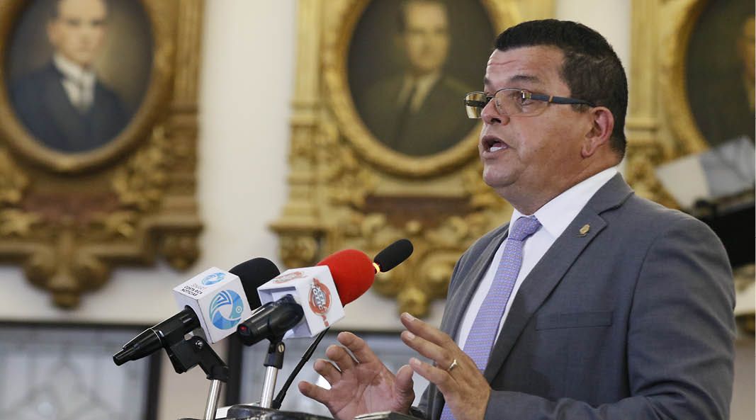 Atacan casa de diputado Luis Ramón Carranza quien encabeza lucha contra el narco