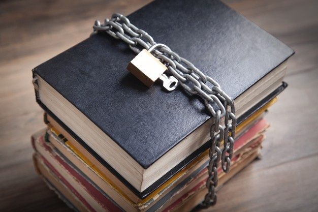 Costa Rica: Bares, fútbol, iglesias y fiestas sí, ¡pero libros no! ◘ Voz propia