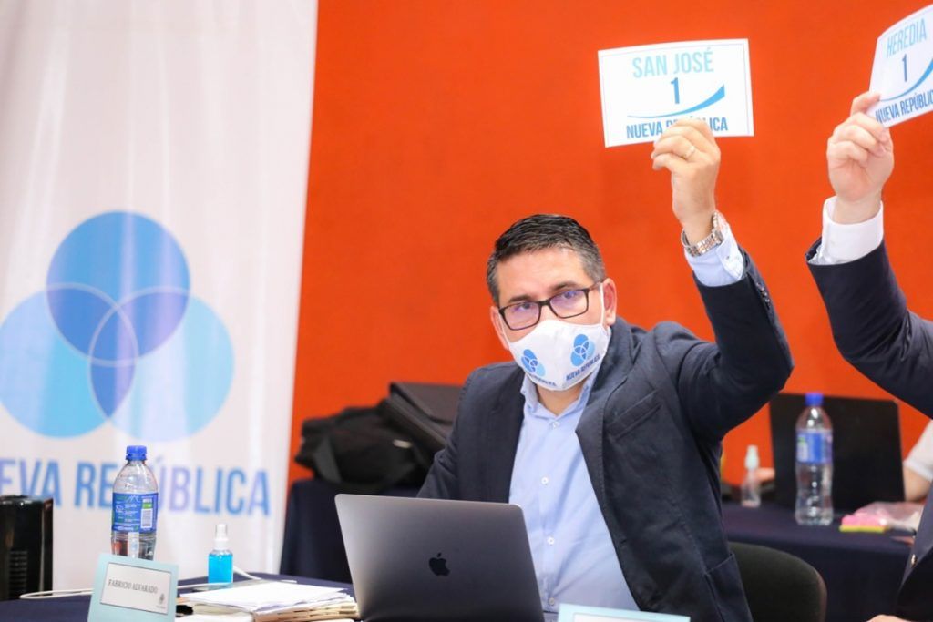Fabricio Alvarado anunció ‘muerte de políticos’ sin saber que regidor de Nueva República está implicado en caso Diamante