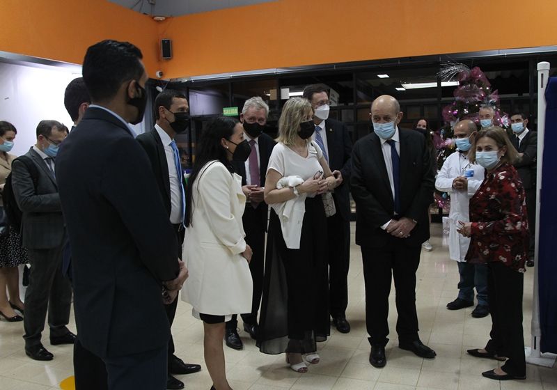 Francia donará 200 mil vacunas a Costa Rica