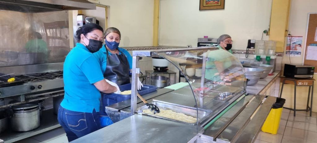 Diputados denuncian aumentos súbitos de hasta un 73% en productos que el CNP vende a hospitales 1 WhatsApp Image 2022 02 21 at 10.26.47 AM 1