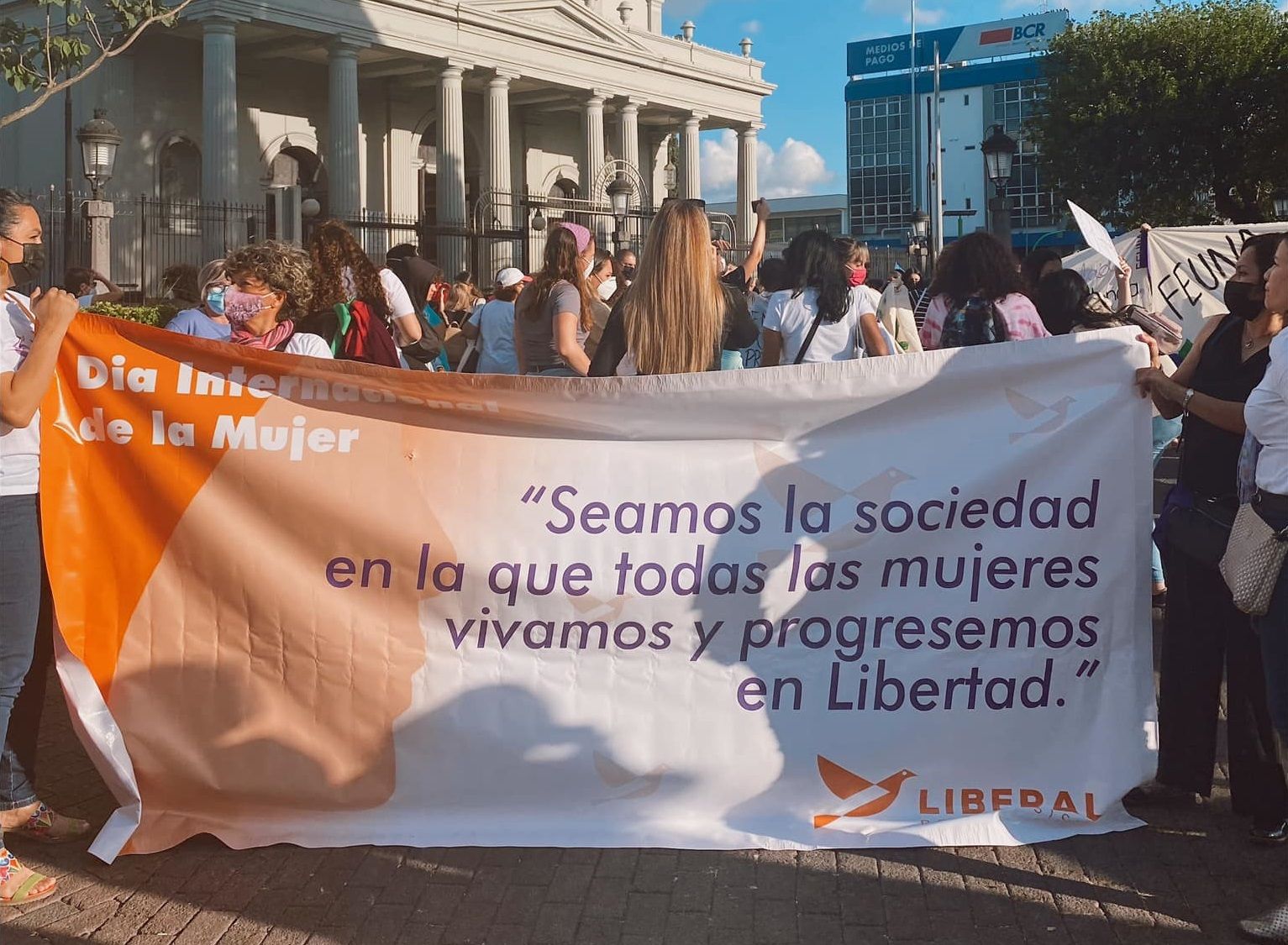 Eli Feinzaig: Mantengo mi compromiso con la igualdad de las mujeres
