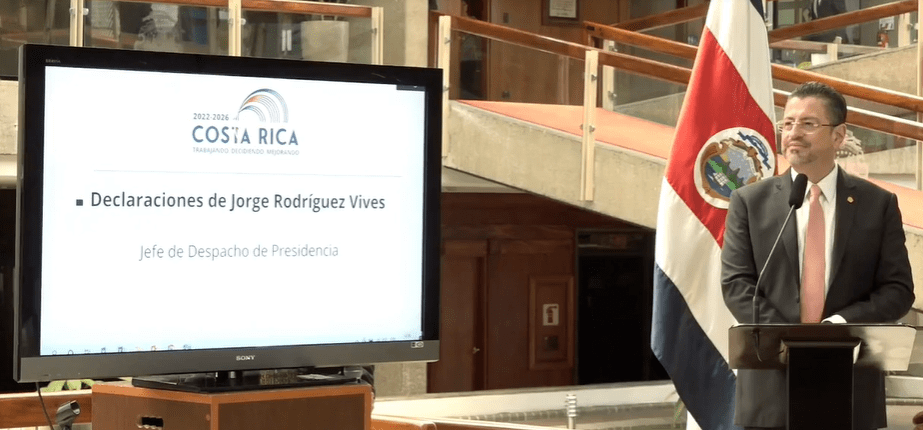 Audio: Rodrigo Chaves logra desmentir a La Nación con grabación que prueba falsedad sobre lo dicho por jefe de despacho