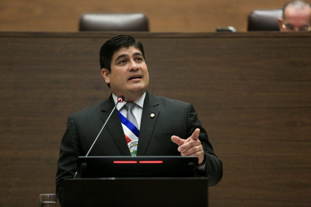 Carlos Alvarado renunció a su pensión