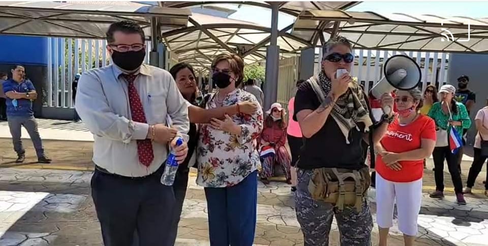 Grupo de médicos promovió tratamientos falsos.