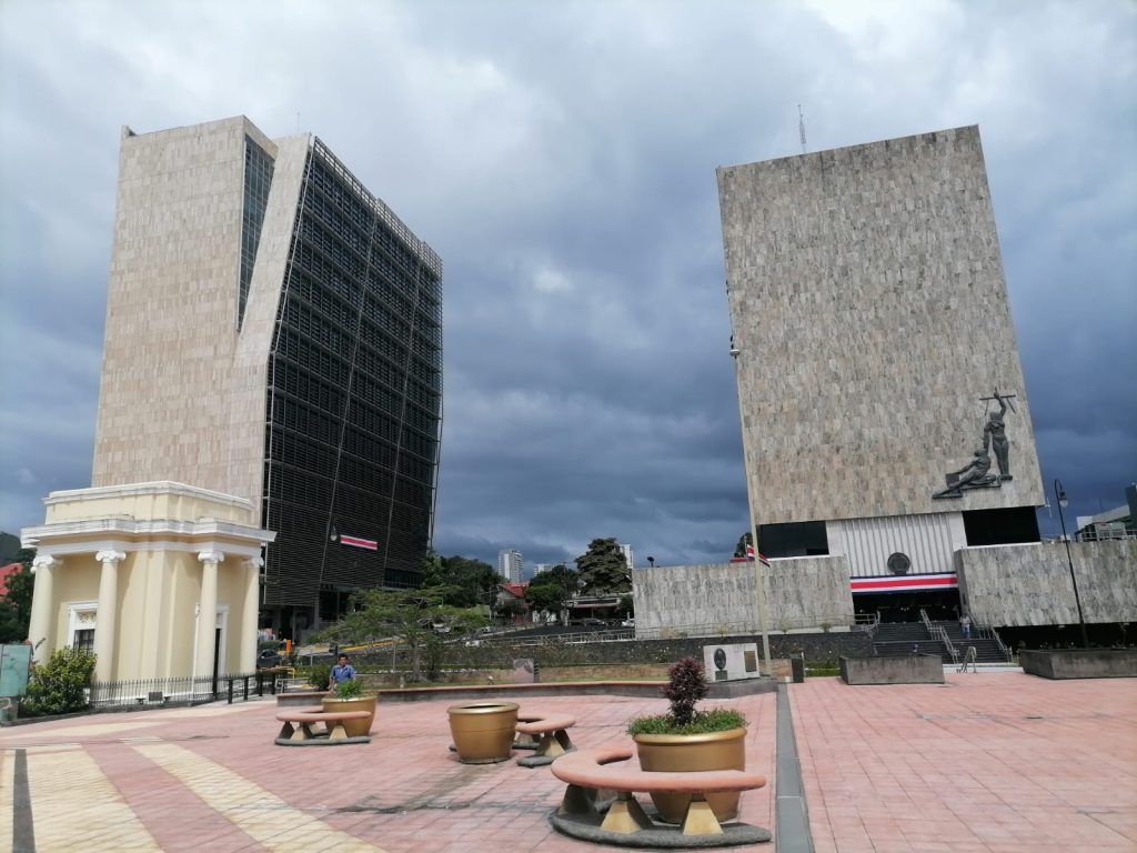 Poder Judicial dos edificios