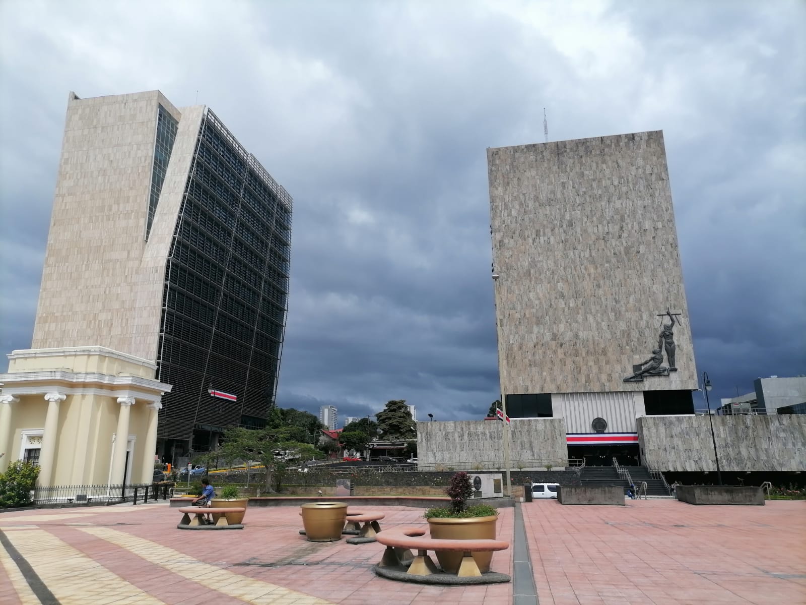 Poder Judicial desmiente por enésima vez a Rodrigo Chaves: El caso Diamante no ha terminado ni se ha decretado inocencia o culpa de ninguna de las partes