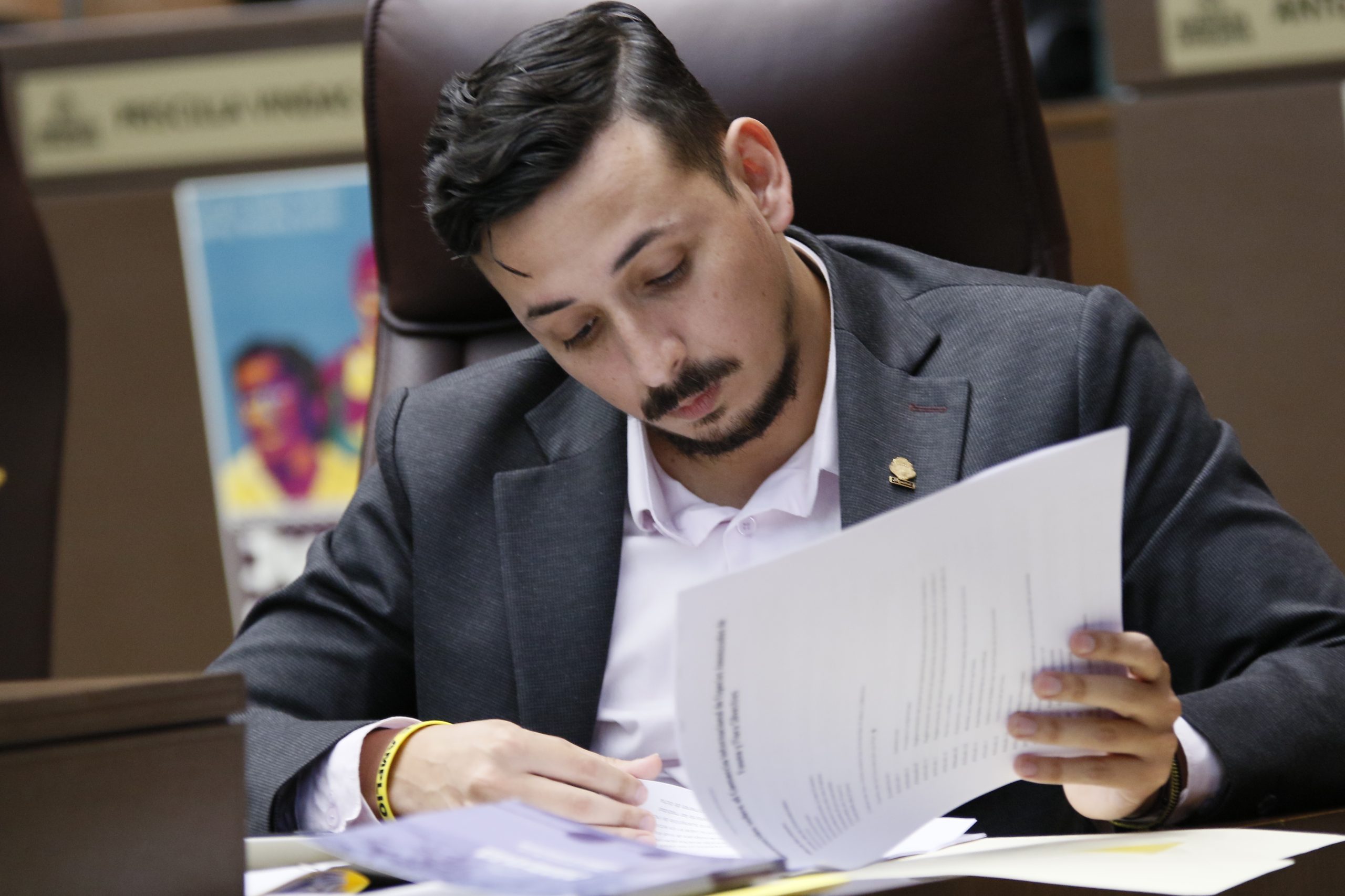Ariel Robles arremete contra el presidente Chaves por investigación del PANI sobre video de la hija menor de Álvaro Ramos