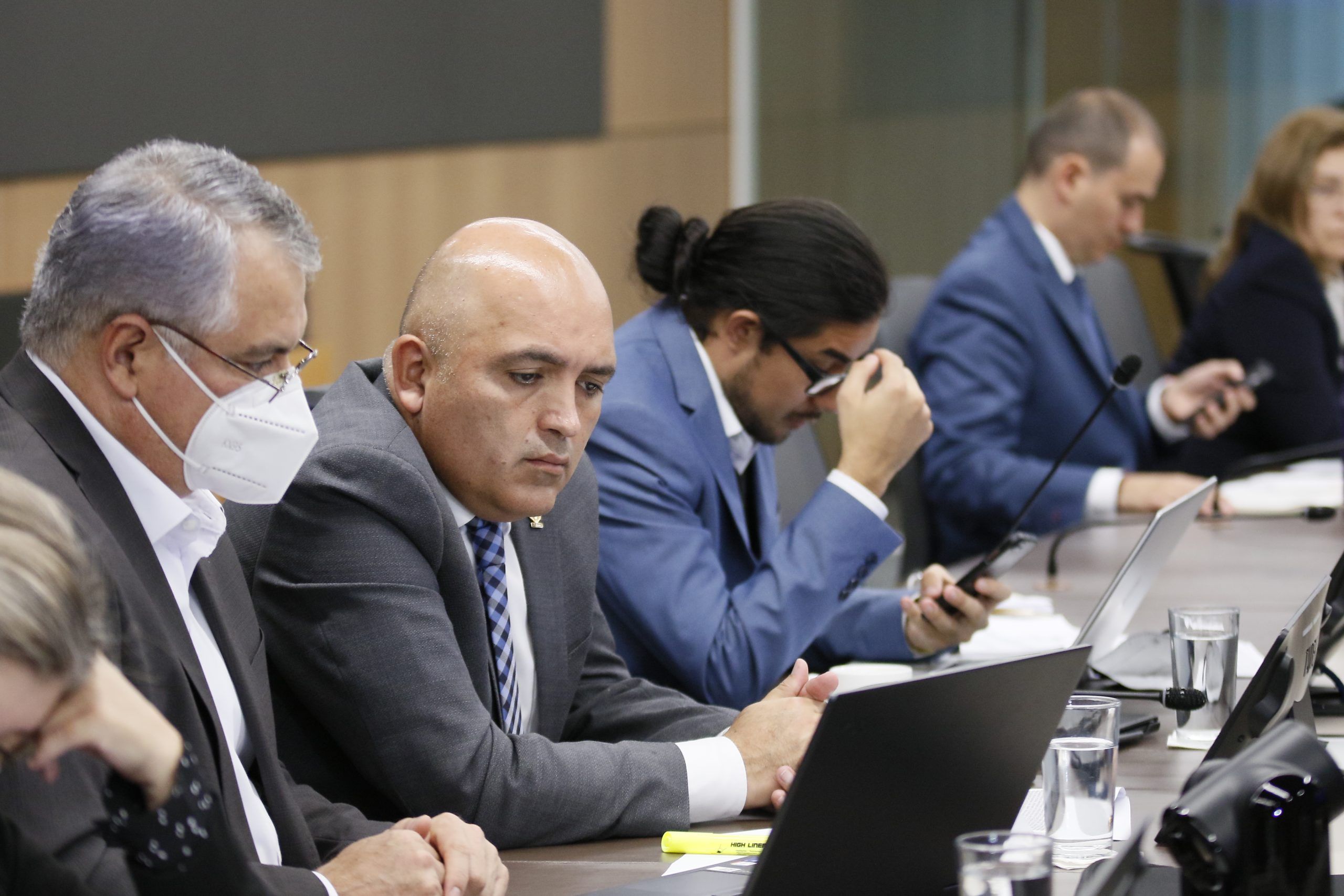 Mayoría de diputados avalan proyecto para unir elecciones presidenciales y cantonales