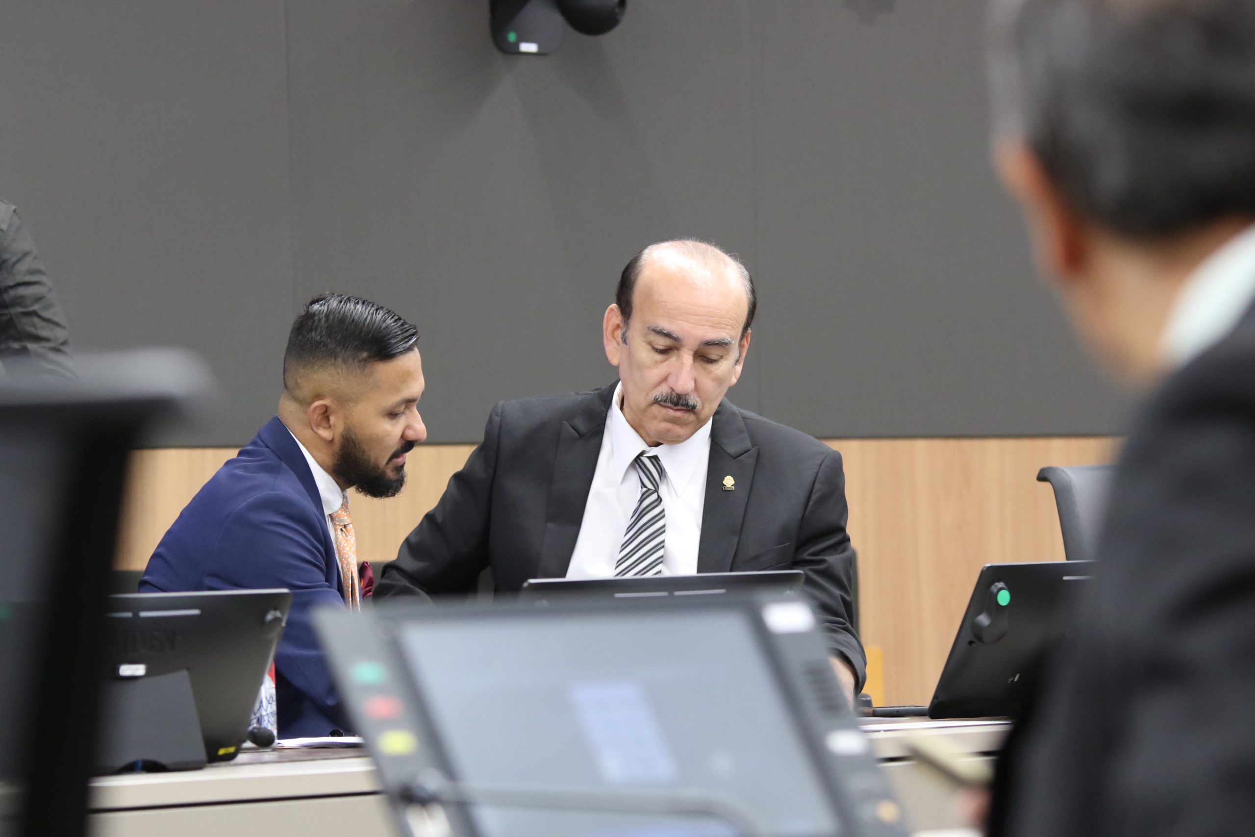 Francisco Nicolás y asesor Cámaras niegan extender contrato de Caldera como dijo presidente Chaves.