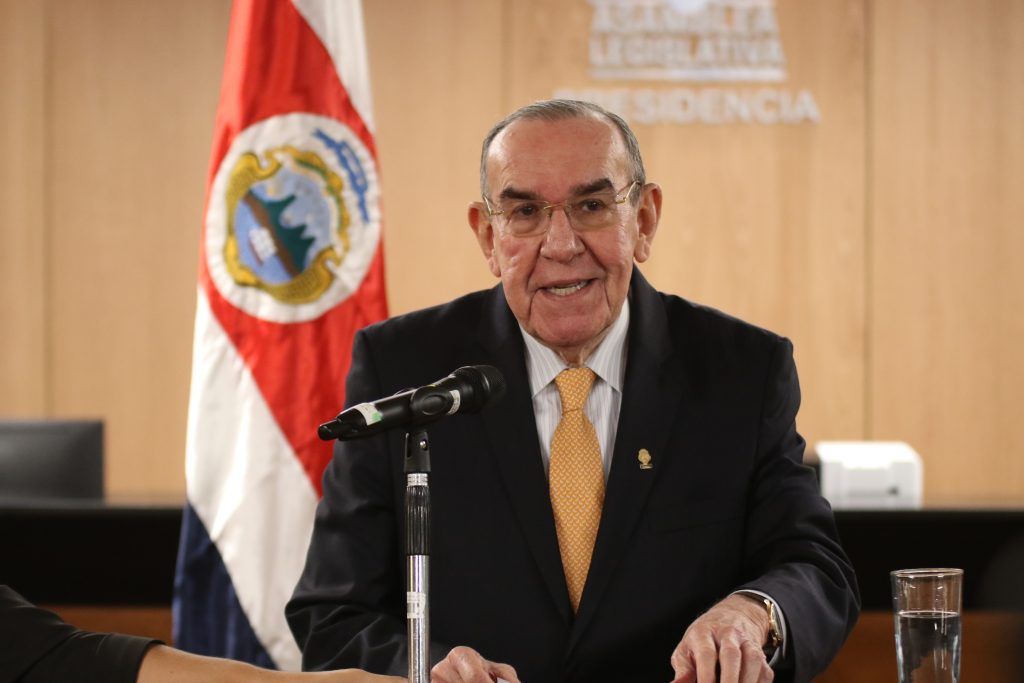 Presidente del Congreso Rodrigo Arias.