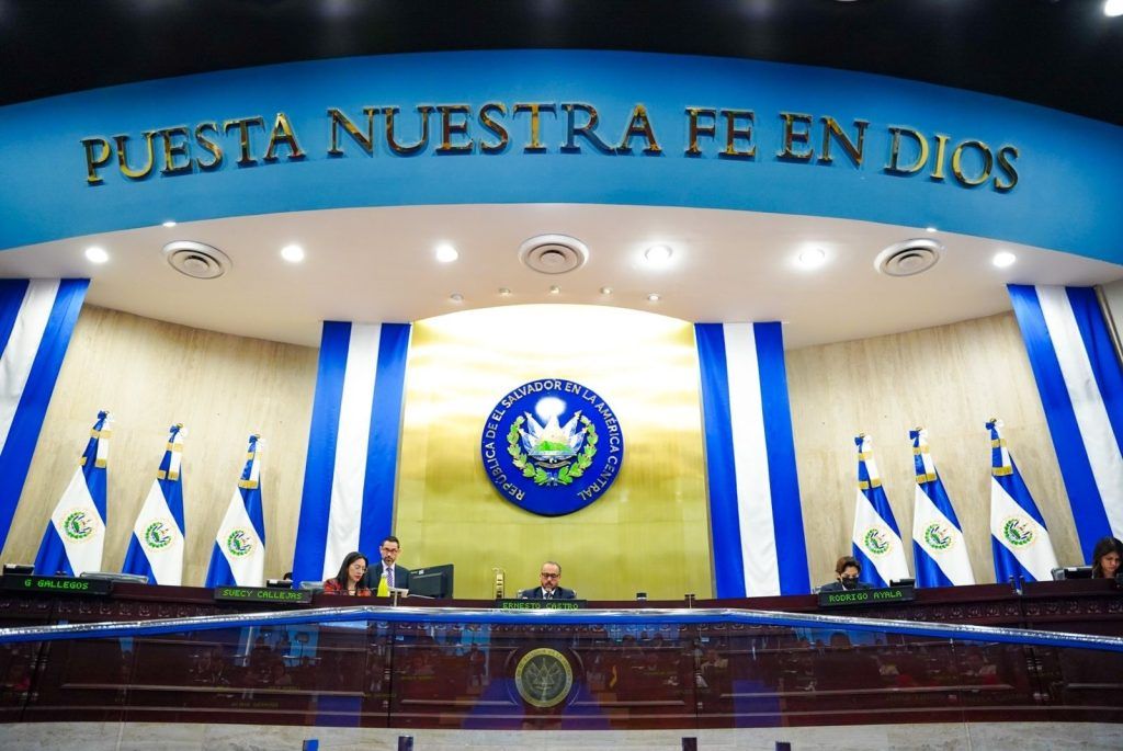 El Salvador elimina la prescripción de los femicidios.