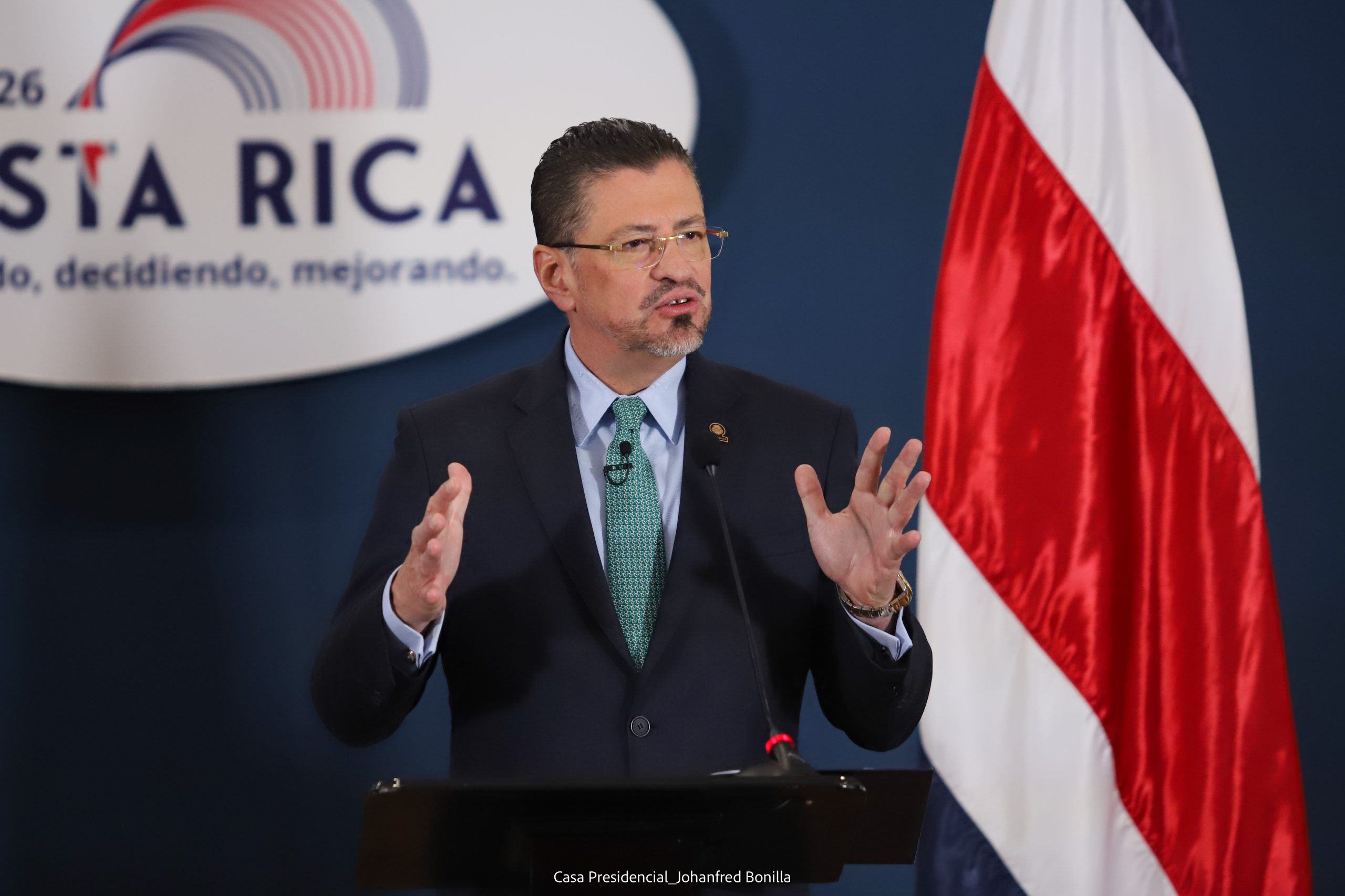 Presidente miente sobre cifras de inflación y crecimiento