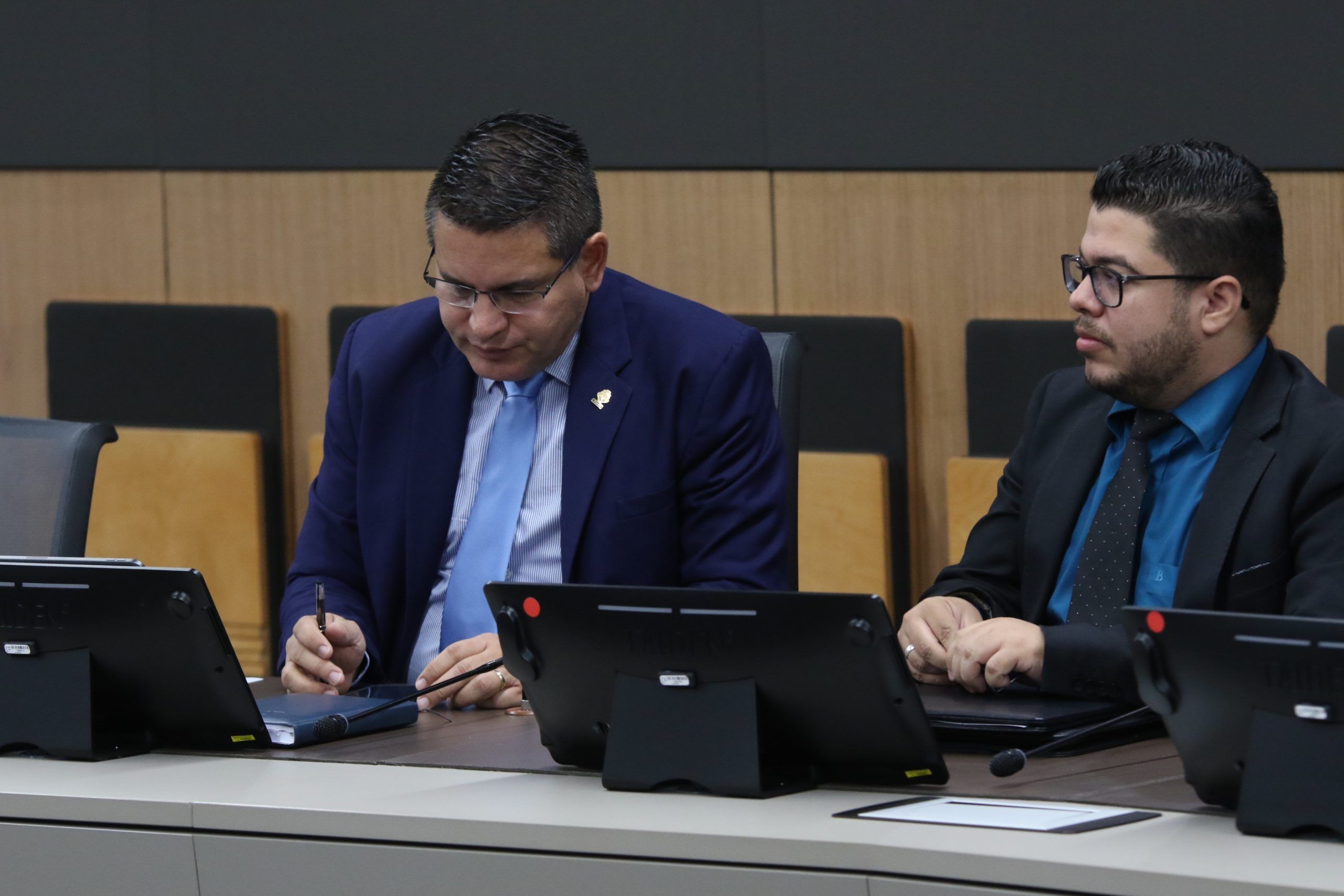 Partido de Fabricio Alvarado exige a la diputada Gloria Navas renunciar a su curul o retractarse