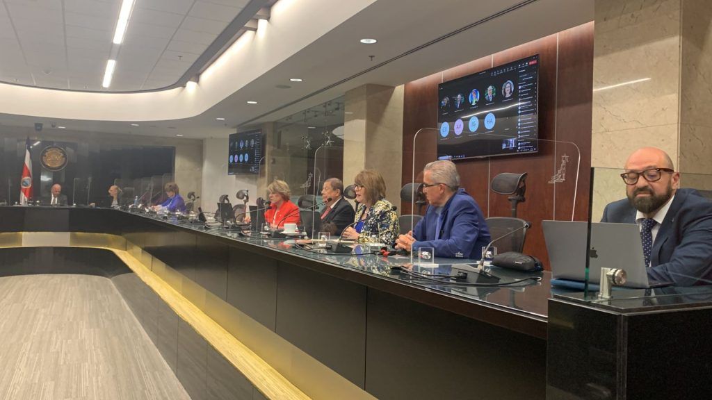 Corte Plena aprueba informe del proyecto contra el crimen organizado y Congreso lo aprueba el mismo día 3 Informe sobre proyecto contra el crimen organizado en Corte Plena.