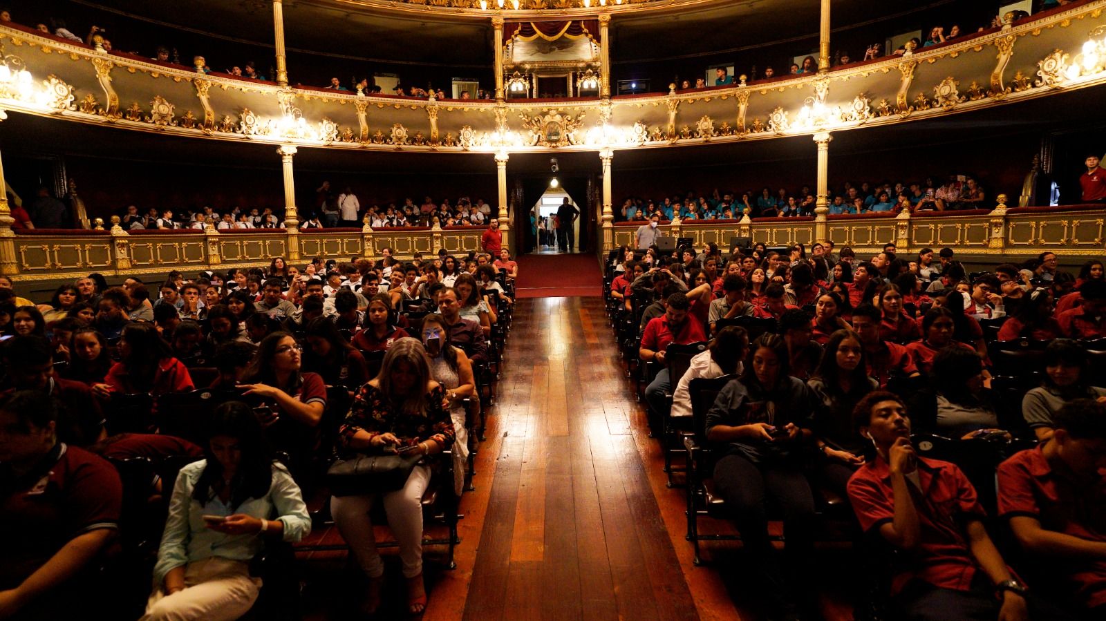 Las mil y una noches en el Teatro Nacional.