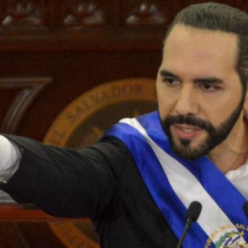 Bukele afirma haber ganado con más del 85 % de los votos