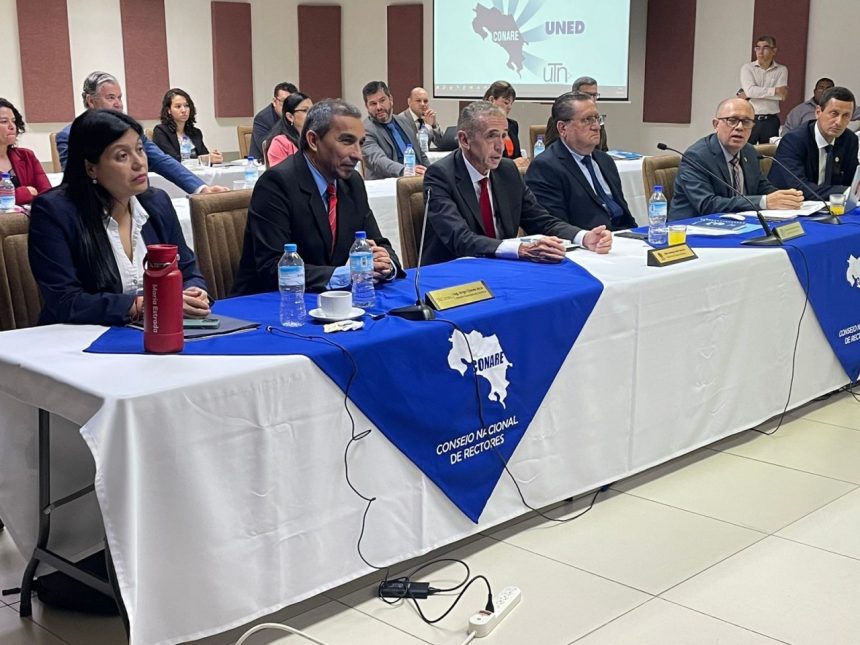 compromisos, metas e indicadores del FEES: