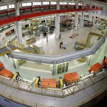 Buscan materia oscura mediante acelerador de partículas.