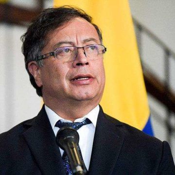 Presidente de Colombia pide la renuncia de su gabinete tras la nueva crisis del Gobierno