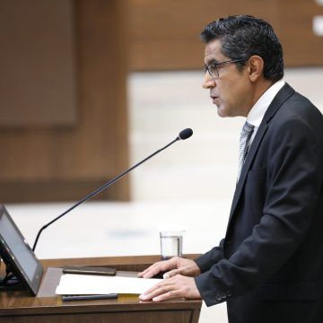 Nogui Acosta censura Congreso Fracasa moción de censura al ministro Nogui Acosta por apoyo fabricista al Gobierno