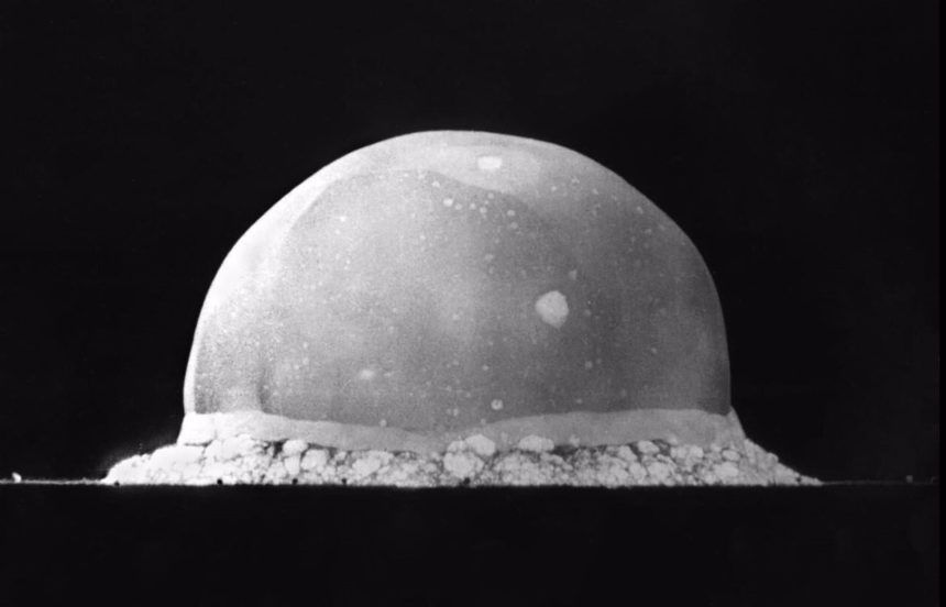 Hoy hace 83 años sucedió la primera explosión nuclear de la historia en Nuevo México