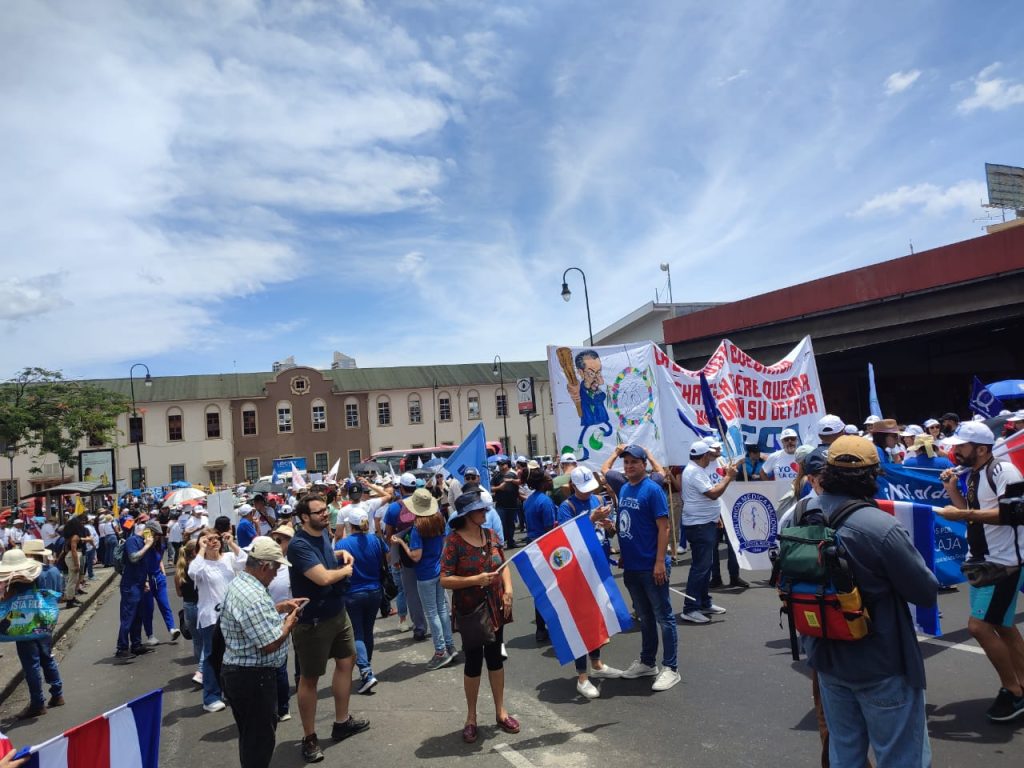 Costa Rica es cada vez más vieja: Población se estima en 5.004.197 personas 2 Costa Rica es cada vez más vieja
