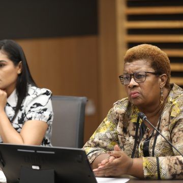5G6A0246 Diputadas Melina Ajoy, Rosalía Brown, Johanna Obando y David Segura votaron en contra de convenio contra el acoso laboral