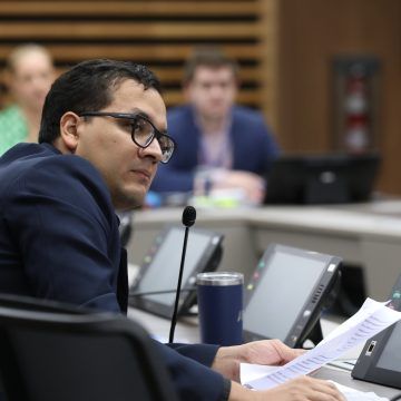 Frente Amplio impulsa jornada de 40 horas como “alternativa sensata contra jornadas extenuantes”