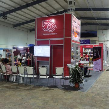 Feria Internacional del Libro enfrenta serias dificultades en Pedregal con lluvia de críticas