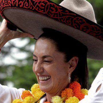 México: Sheinbaum considera desproporcionada ruptura de relaciones del gobierno de Perú y anuncia nuevo plan para Michoacán tras asesinato de alcalde