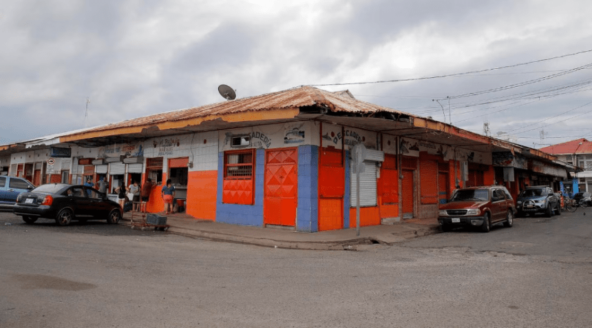 Salud autoriza abrir de nuevo el Mercado de Puntarenas