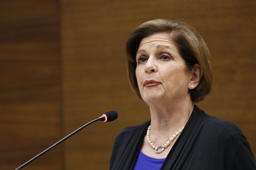 Pilar Cisneros fue la única diputada que votó en contra de que Gobierno reanude diálogo con campesinos