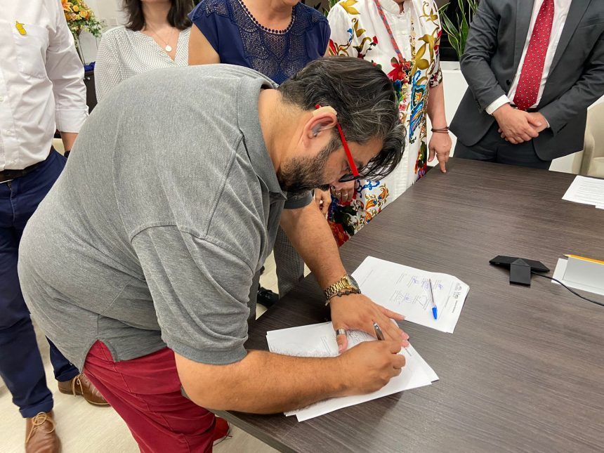 El MEP llega a acuerdo con estudiantes sordos adultos: revise el documento