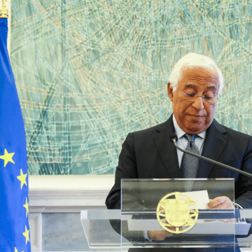 António Costa dimite