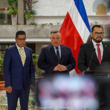 Jerarquía del ICE negoció contratos irregulares con generadores privados que les produjo ganancias de más por $3,6 millones