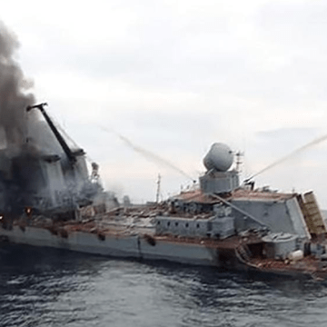 Un raro fenómeno atmosférico facilitó a Ucrania hundir un crucero ruso