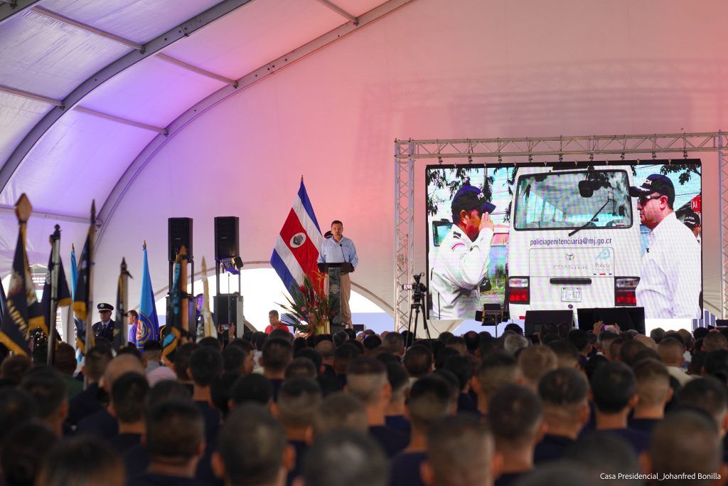 Legisladores: Presidente dinamita puentes, renuncia a sus obligaciones constitucionales y envía proyectos mal hechos 1 Presentacion Politica Nacional de Seguridad Publica Johanfred Bonilla 22.11.23 49