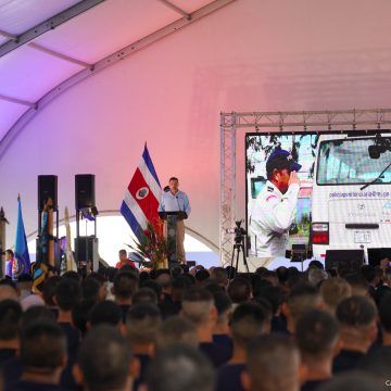 Legisladores: Presidente dinamita puentes, renuncia a sus obligaciones constitucionales y envía proyectos mal hechos