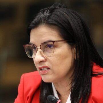 Diputado Vargas a Marta Esquivel sobre Hospital de Cartago: “Sus ocurrencias cada vez son peores; usted es la principal enemiga de la Caja”